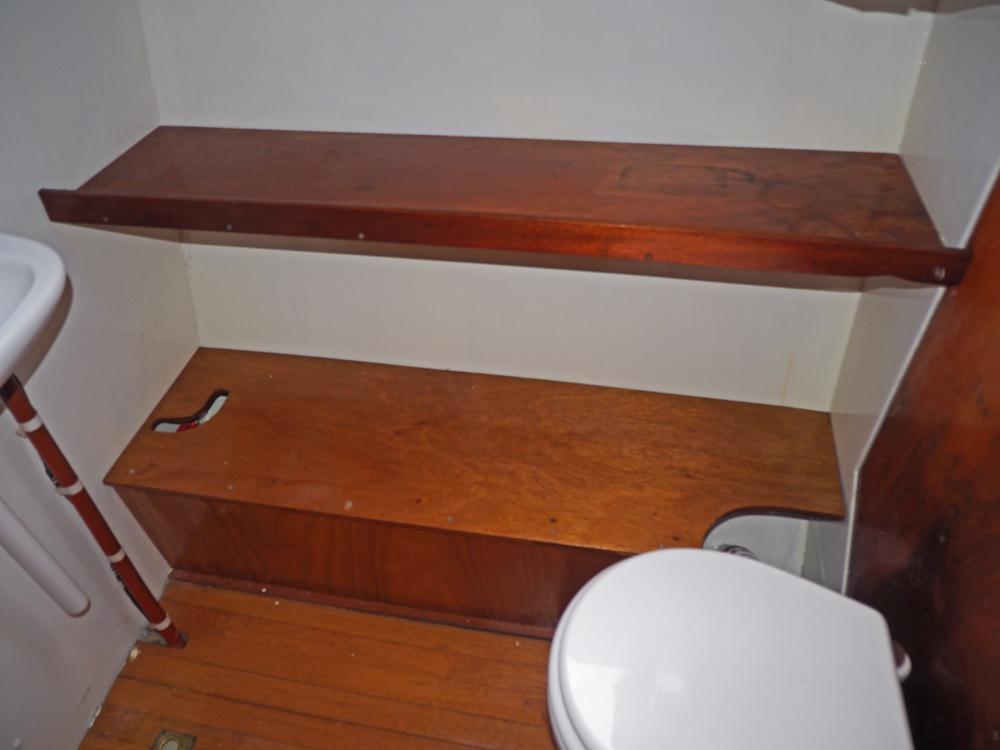 Salon, H&eacute;bergements